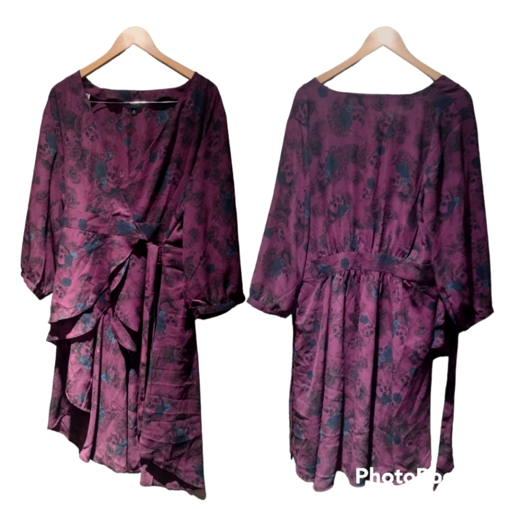 Torrid Size 3 Wrap Tunic Top